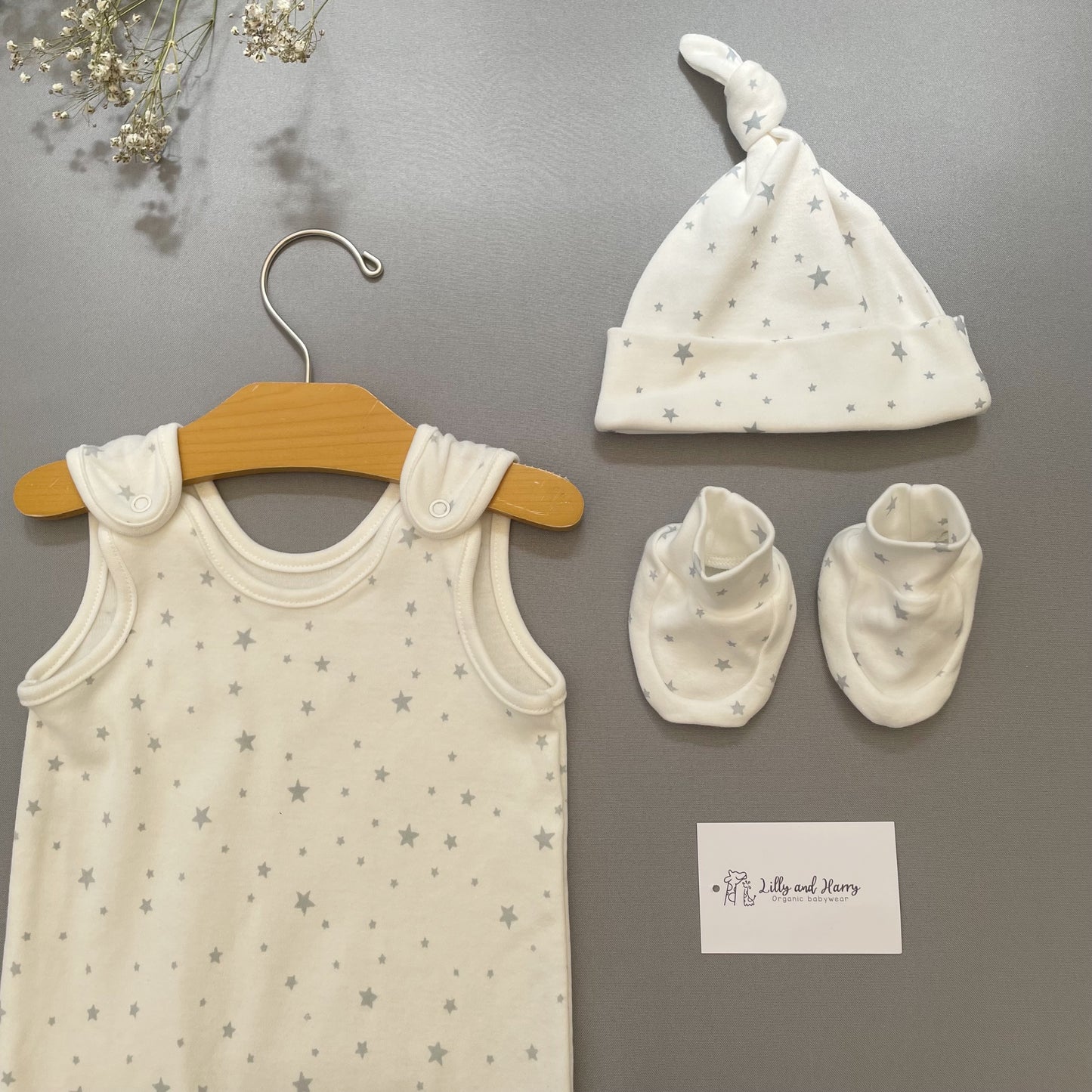 milk white baby romper with hat and booties - baby shower gift. 