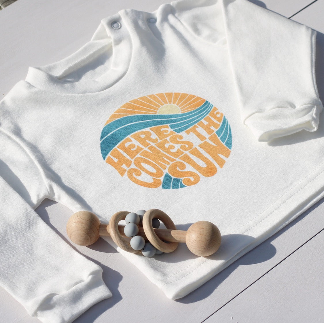 Retro Here Comes The Sun Baby Top With Long Sleeves in White